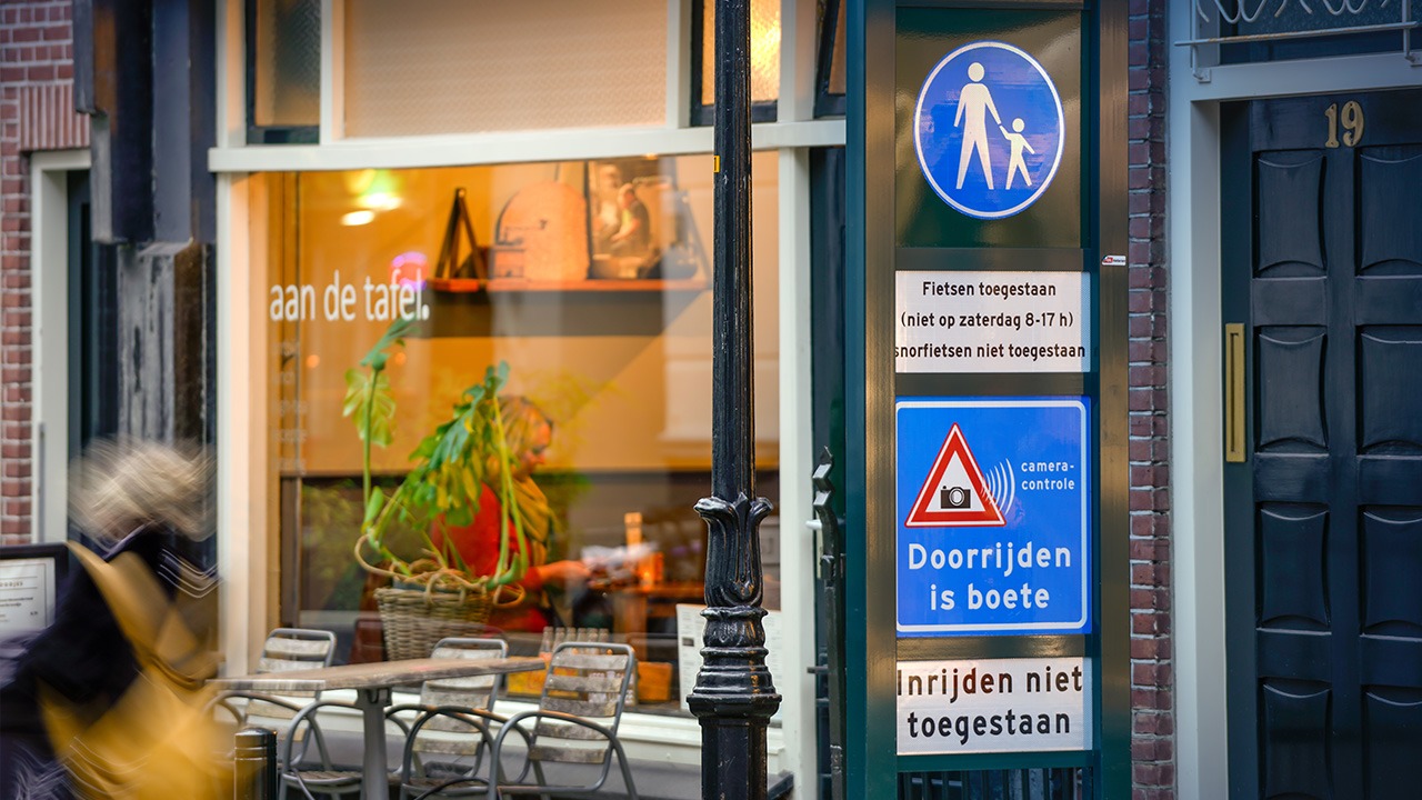 Verkeersbord G7 voetpad handhaven Verkeersbord G7 voetpad handhaven